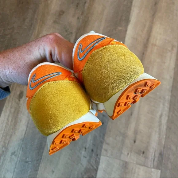 Nike Daybreak Paisley Swoosh - Picture 6 of 14